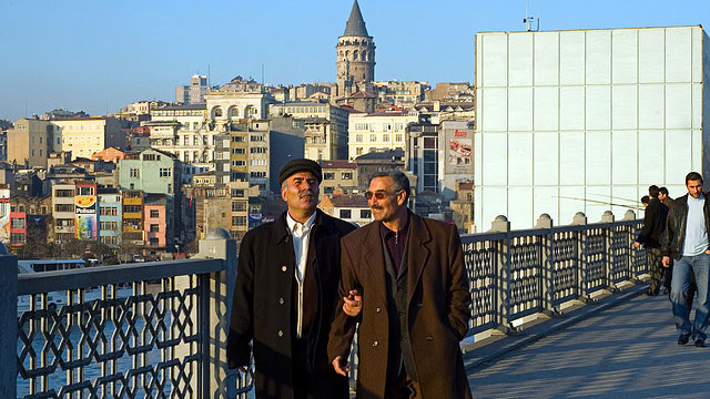 Återhållen glädje i Istanbul